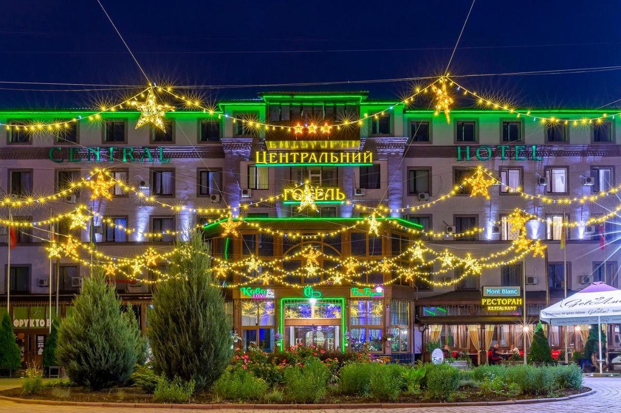 Centralny Hotel Krivij Rih Kültér fotó