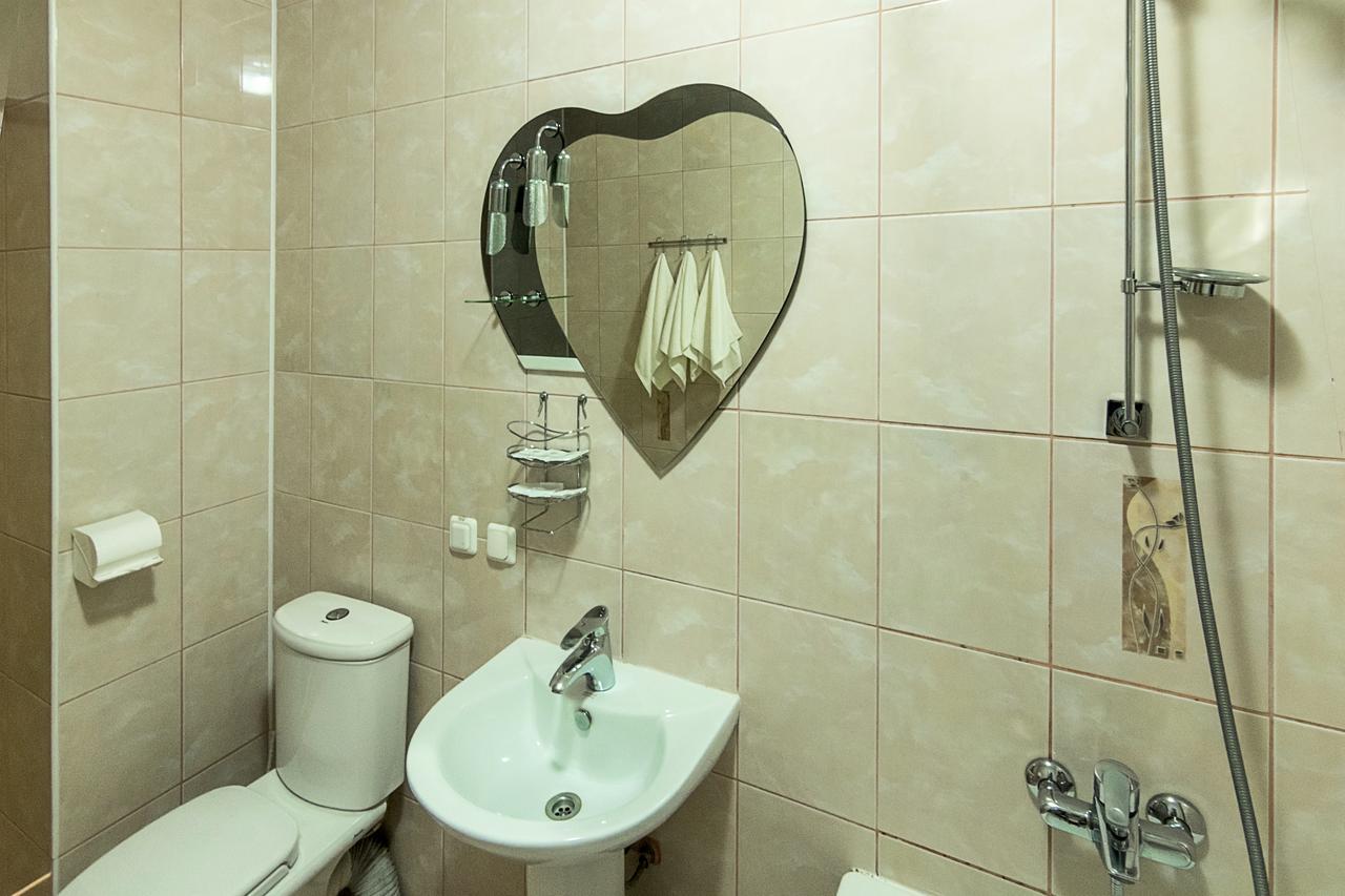 Centralny Hotel Krivij Rih Kültér fotó
