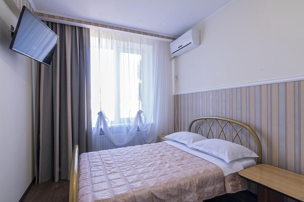 Centralny Hotel Krivij Rih Kültér fotó