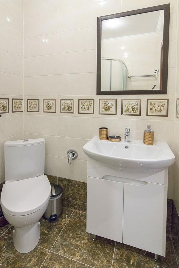 Centralny Hotel Krivij Rih Kültér fotó