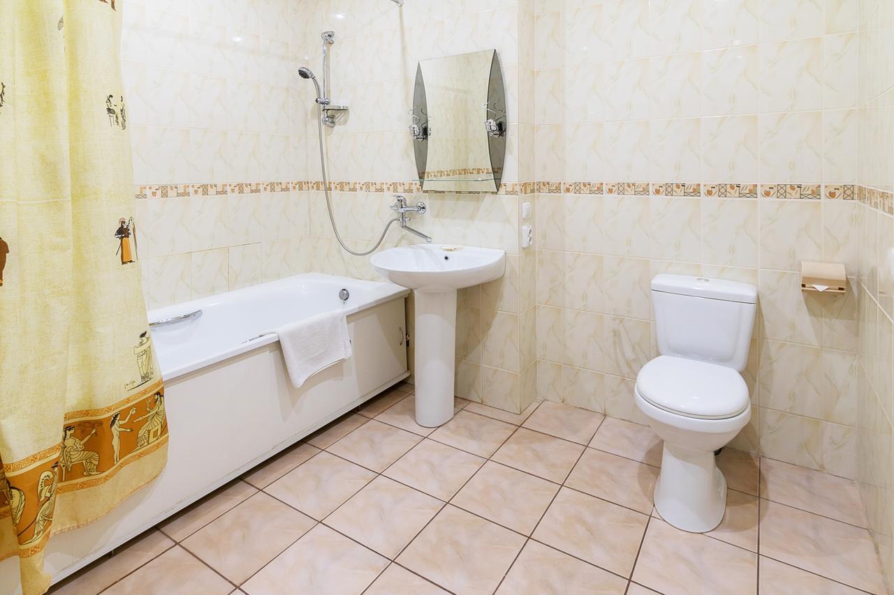 Centralny Hotel Krivij Rih Kültér fotó